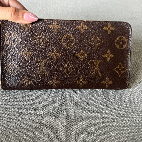 Authentic Louis Vuitton wallet - Picture 4 of 5